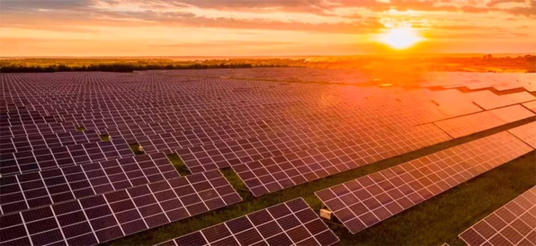 Geração de energia solar cresce 27% no Brasil em fevereiro